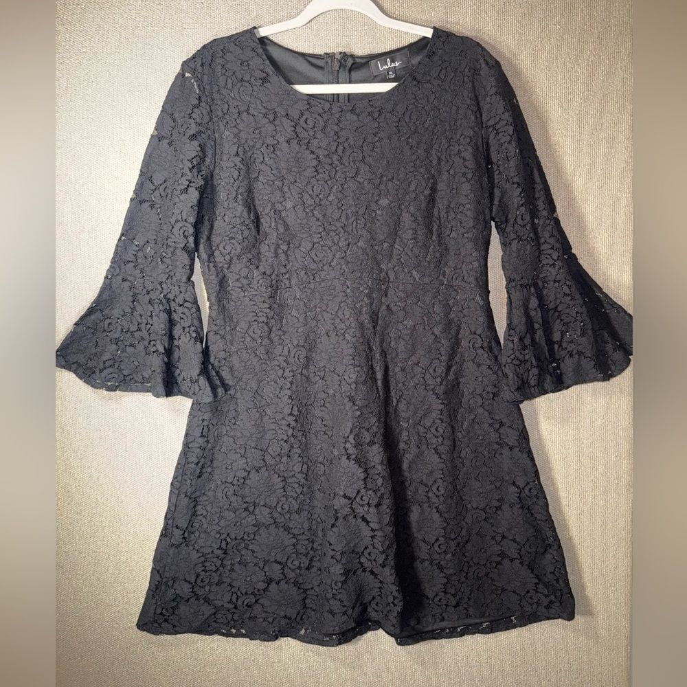 Lulu's size XL black Lace Flare Sleeve Dress